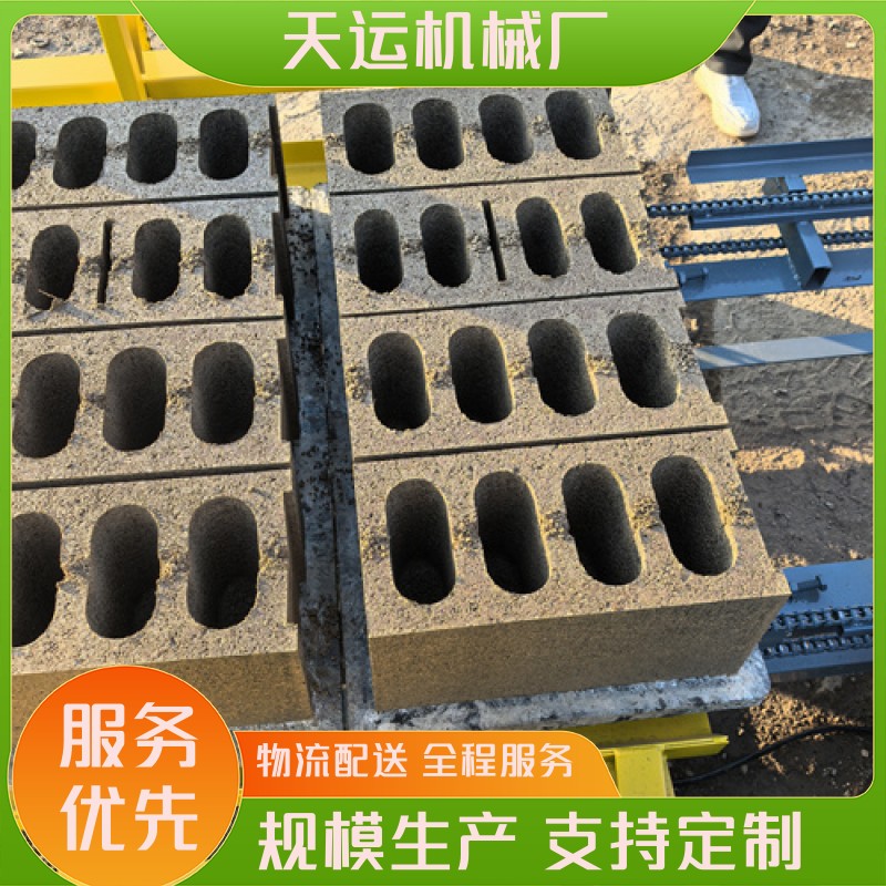 类型 螺旋上料机 直径 定制 重量 定制 外形尺寸 300 适用对象 粉末、颗粒等 电机功率 220 用途 工业用 输送能力 20 设备材质 碳钢/不锈钢/聚氨酯 加工定制 是 工作方式 连续 售卖地